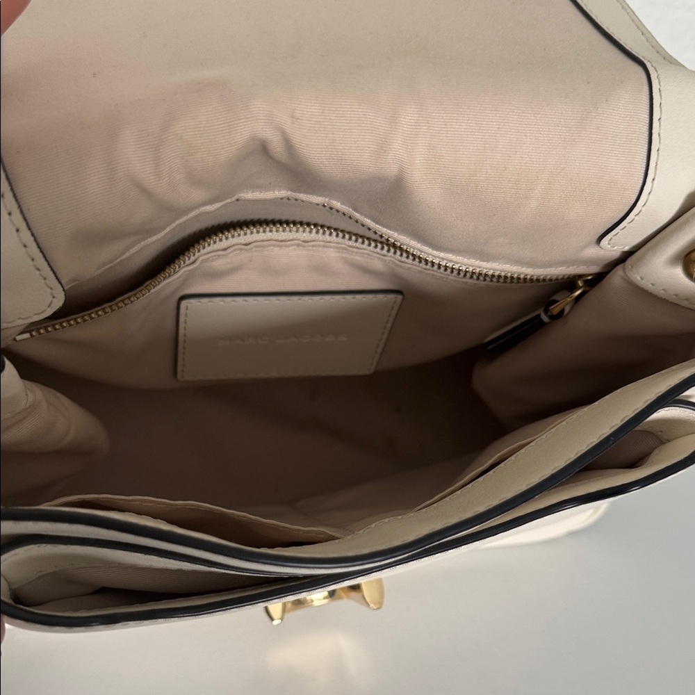Marc Jacobs Beige Crossbody Bag with Gold Accents - Picture 2 of 4
